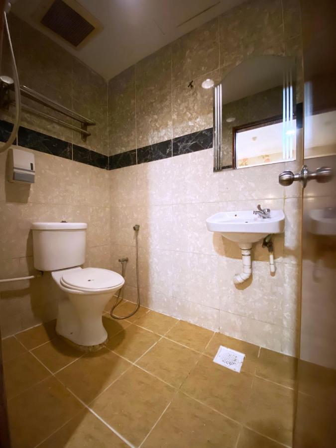 MR Hotel Nusa Bestari Skudai Exterior foto